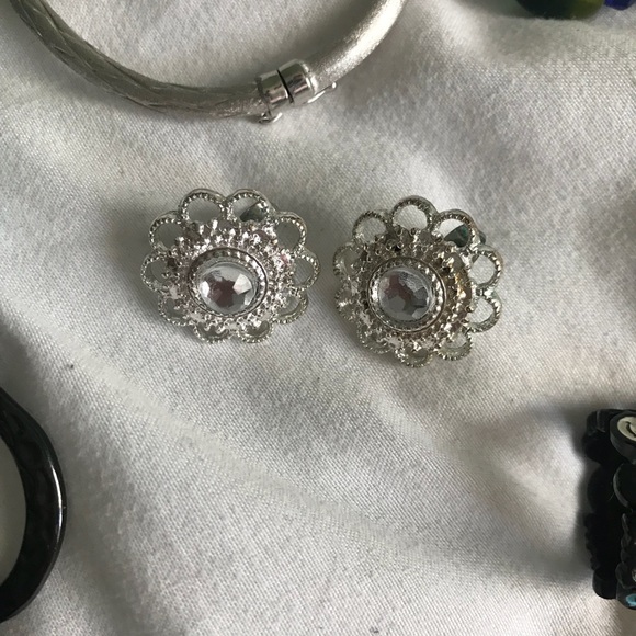 Random Jewelry Bundle - Picture 3 of 7
